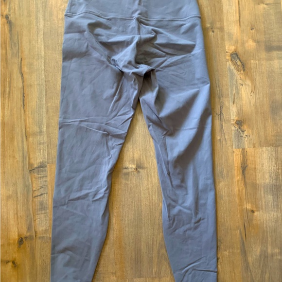 Lululemon winder under leggings in size 12 - Picture 1 of 6